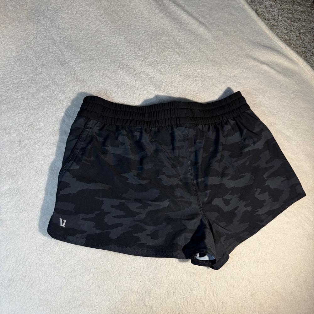 Vuori Clementine Shorts Womens Sz L Black Camo 3" Lined Athletic Running Gym - Picture 7 of 8